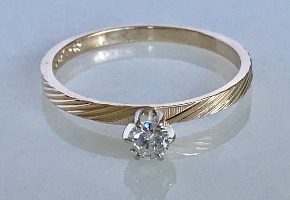 Lovely 14k Yellow Gold Diamond Engagement Ring - image 1