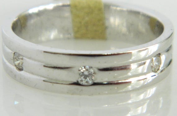 18K White Gold Diamond Wedding Band size 6.75 - image 1