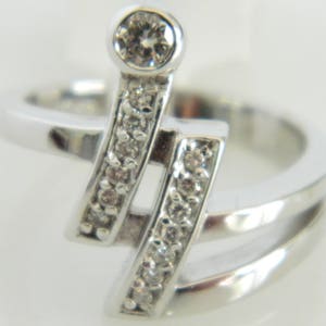 Beautiful 14K White Gold Diamond Ring