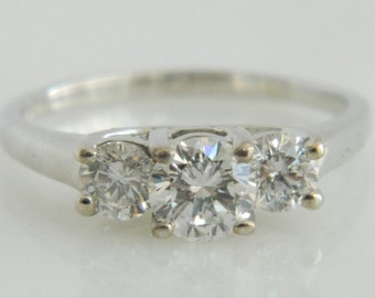 Beautiful 1.00CT Total Diamond Weight 14K White Gold Engagement Ring