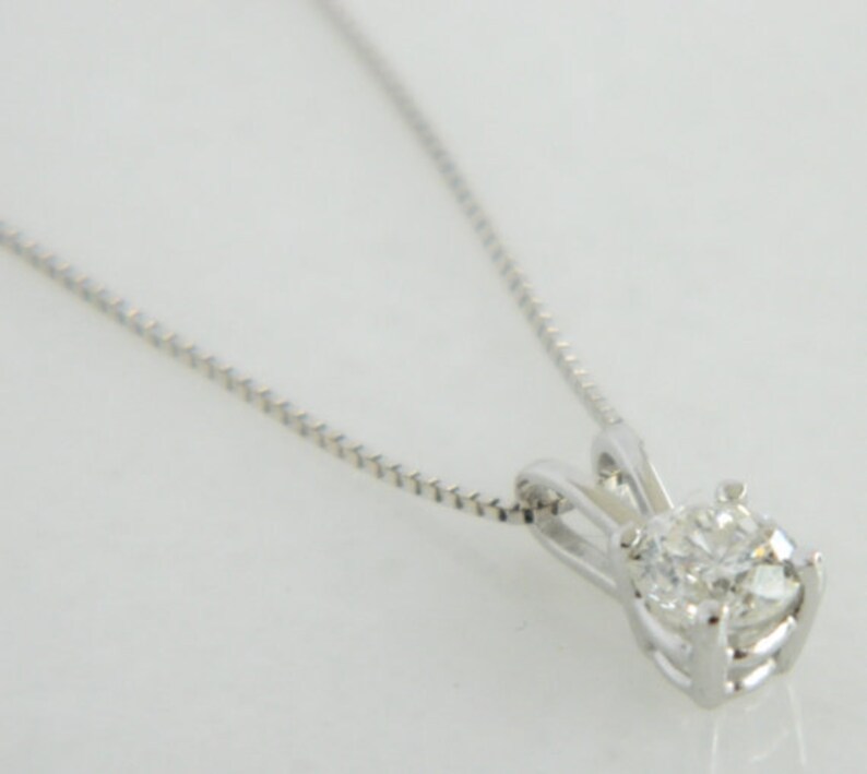 Diamond Pendant Necklace: .35 Carat 14K White Gold afbeelding 2