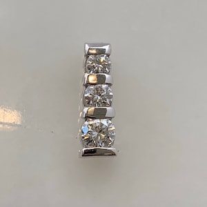 Stunning 14k White Gold Diamond Pendant