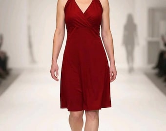 Summery, comfortable halterneck dress NELLY by ungiko. Wrap-style top, suitable for breastfeeding. Knee-length A-line dress available in many colors.