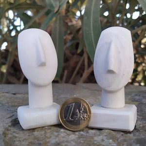 Hand Carved Marble Cycladic Head: Spedos Type Sculpture, 8cm