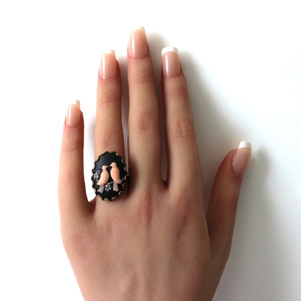 Love Birds Pink Black-White Black Cameo Ring