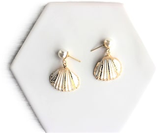 Shells White Ark Pearl Gold Painted Earrings