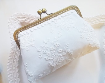 White Lace Antique Bronze Metal Purse