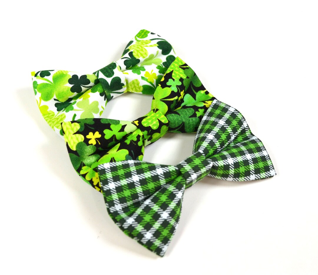 Clover Bow Tie in Black or in White/st. Patrick's Day/irish Bowtie/shamrock Bow Tie/men's Bowtie