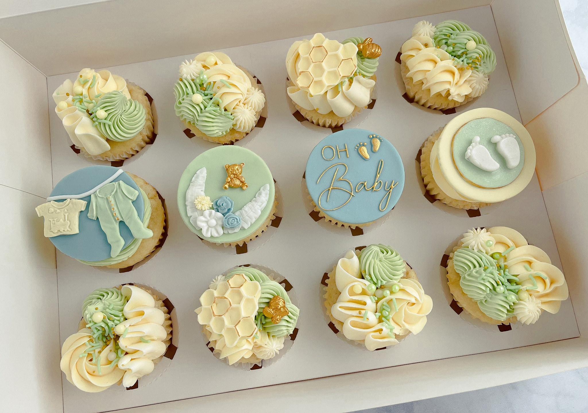 Baby Shower Cupcakes Boy Green — free download