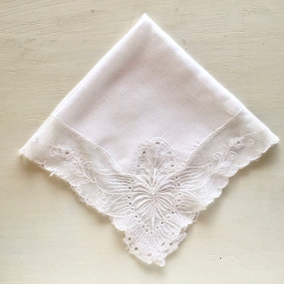 Gorgeous White Antique Linen Handkerchief with Wo… - image 1