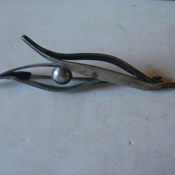 Kultateollissus Ky Mid Century Finland Silver Organic Brooch