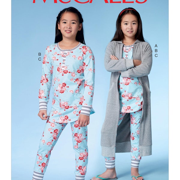 Girls'/Girls' Plus Robe with Hood, Henley Top and Banded Pants - McCall's M7499