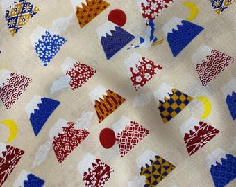 Fuji a thousand views on sheeting weight fabric, vanilla background