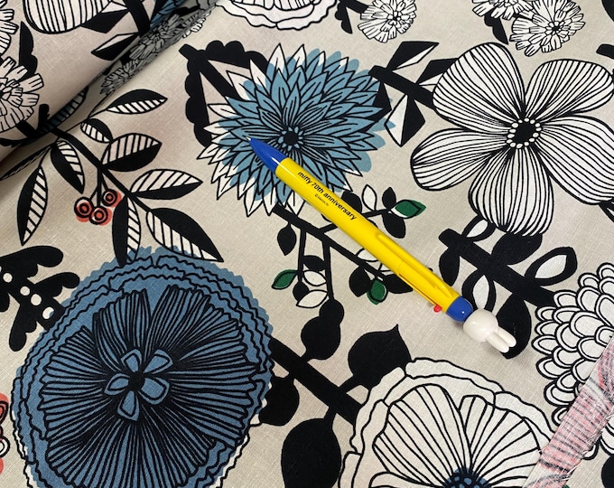 Amazing Flowers - Plaster background - Japanese Linen/Cotton - fabric by the 1/4mtr 148cm wide