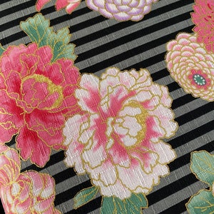 Traditional Flowers - Dobby Shantung Japanese Cotton - fabric by the 1/4mtr