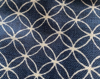 Shippo or Seven treasurers  - Japanese cotton fabric. 110cm wide fabric sold in 1/4mtr increments.