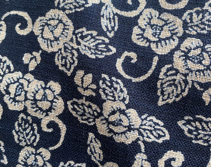 Japanese Roses  - Japanese cotton fabric. 110cm wide fabric sold in 1/4mtr increments.
