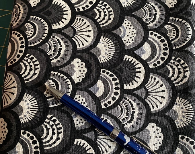 Creative Waves - black - Japanese Linen/Cotton - fabric by the 1/4mtr