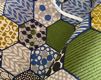 Hexie Magic Blue Borders Japanese Linen/Cotton - fabric by the 1/4mtr