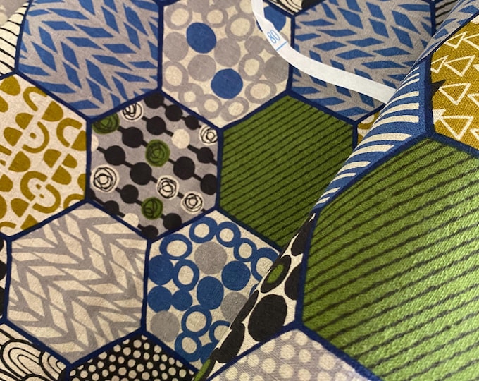 Hexie Magic Blue Borders Japanese Linen/Cotton - fabric by the 1/4mtr