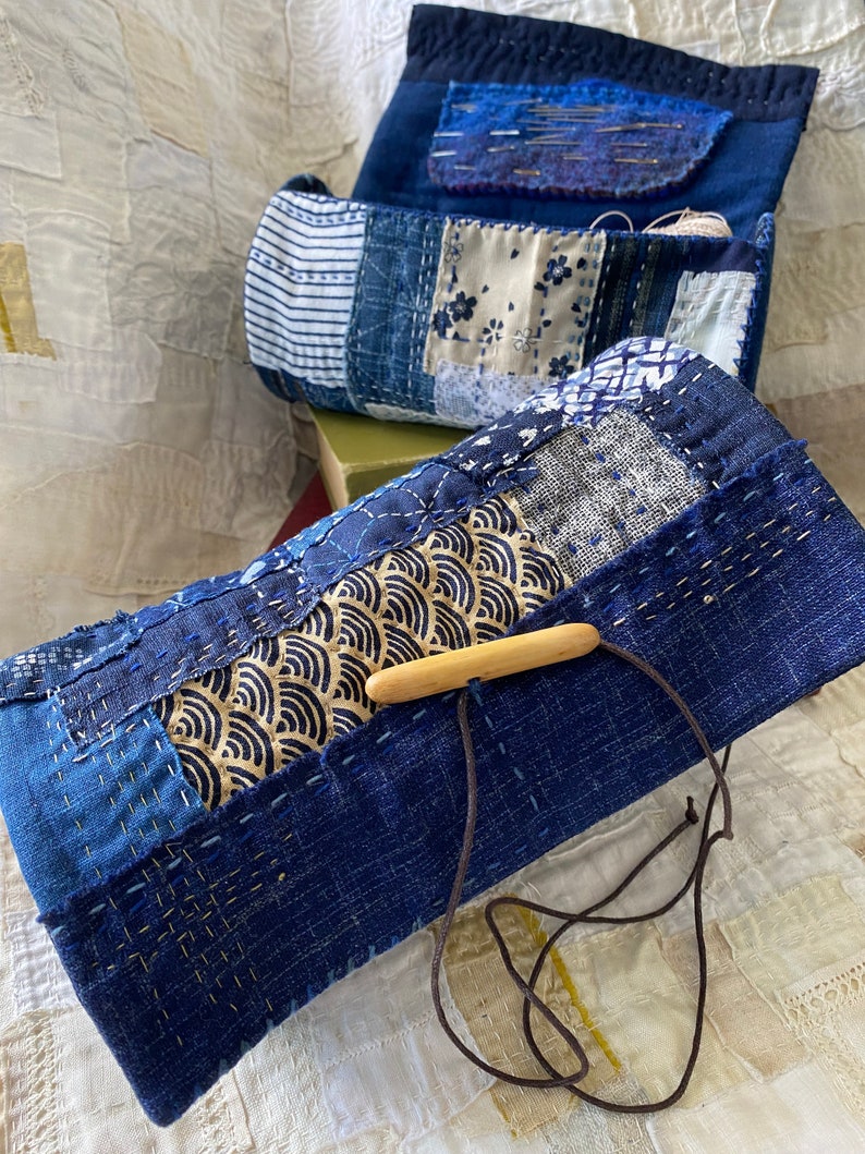 Thread Keeper in Blue Pattern image 4