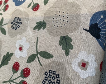 Rinkai - Strawberry garden - Cream Background - Sheeting - Japanese Cotton/Linen 80/20 - fabric by the 1/4mtr