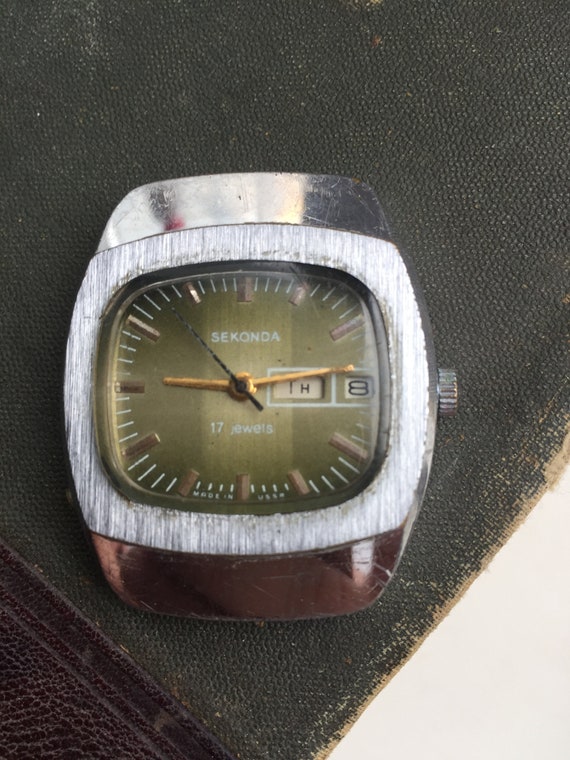 Rare Vintage Soviet Wrist Watch - Russian mens wat