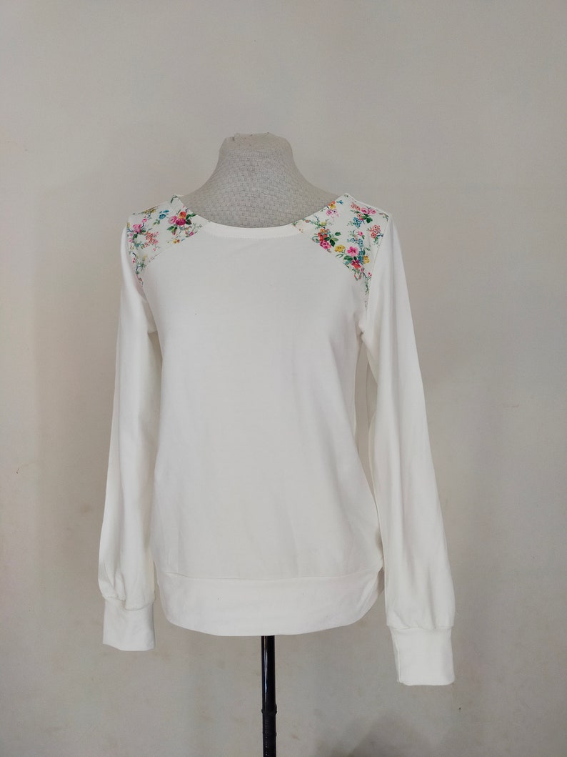 off-white and liberty sweatshirt with small flowers on the shoulders image 4