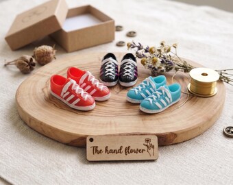 Red/Blue Doll Sneakers for Neo Blythe & Licca | Handmade Miniature Shoes | Fit for 2cm Foot Length | Doll Accessories