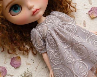 Golden Brown Embroidered Lace Dress for Blythe Doll, 1/6 Scale Miniature Tulle Gown, Puff Sleeve Outfit