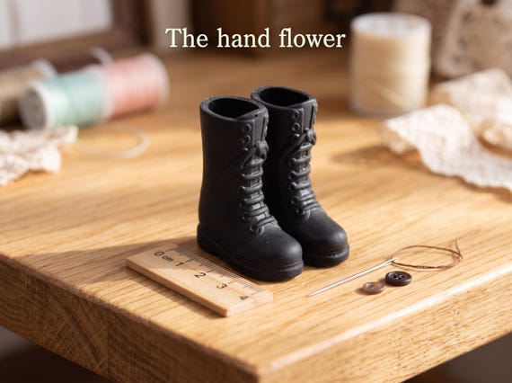 Original Takara Tomy Black Lace-up Boots for 12" Neo Blythe and Licca Dolls