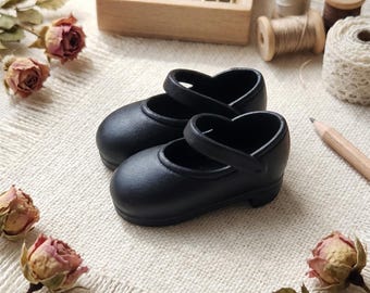 Classic Black Mary Jane Doll Shoes - School Shoes for Neo Blythe, Licca, Momoko, Azone Pure Neemo - Fits Socks & Leggings