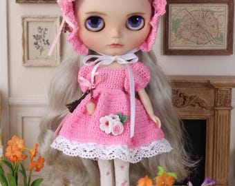 Pink Crochet Dress and Hat Set for Neo Blythe, Curated Doll Outfit with Eiffel Charm, Lace Trim Clothes for Azone Pure Neemo S and Licca
