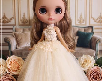 Blythe Doll Ballkleid Outfit, Cremefarbenes Spitzenkleid für 12 inch Dolls, Elegante Puppenkleidung mit Tiara, kuratiertes Puppenmode-Accessoire