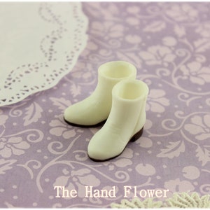 Blythe Licca AZONE Doll Boots Doll fit Cutie Boot white Shoes.