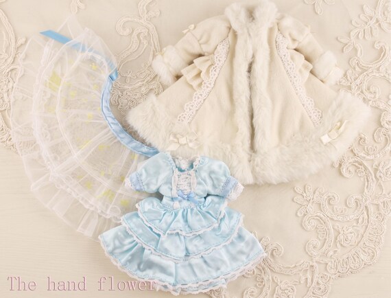 Blythe Doll Outfits Set: Blue Layered Lace Dress & White Faux Fur Coat Inspired by Snow Queen Style - Fits Blythe Dolls