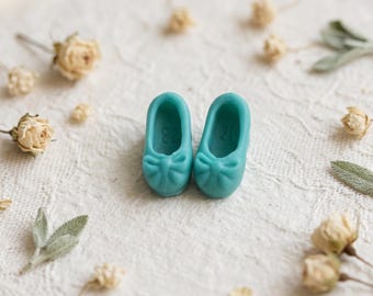 Petite Blythe Takara Tomy Doll green Shoes rare.Tiny doll shoes.