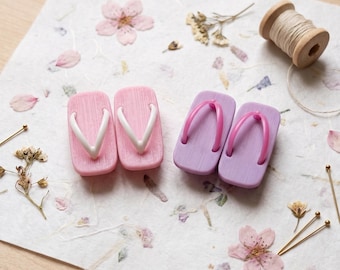 Miniature Japanese Clogs for Licca & Blythe Dolls | Cute Geta Zori Doll Shoes | 1/6 Scale Accessories | 2 Colors
