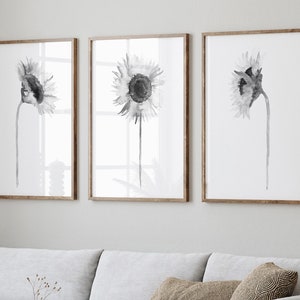 Illustrazione di girasole, set di 3 fiori, decorazione da parete per soggiorno con fiori di carta in bianco e nero, grande stampa artistica di girasole grigia, dipinto ad acquerello