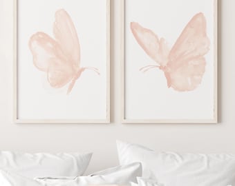 Set di stampe ad acquerello Blush Butterfly: decorazione da parete rosa pastello per la cameretta dei bambini