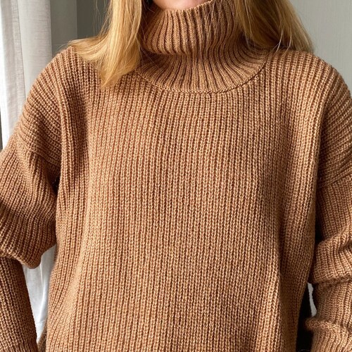 Cashmere Brown sugar Hand knitted Sweater, Oversize, made of ECO wool
