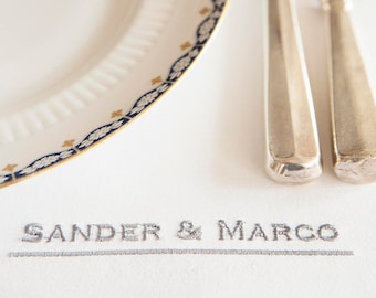 Set of 4 cotton napkins (40x40cm) embroidered with personalized text