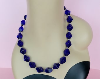 Vintage diepblauwe ketting met grote glaskralen