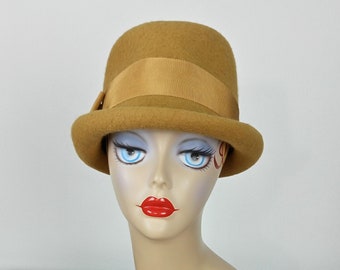 Vintage 60s mustard wool hat
