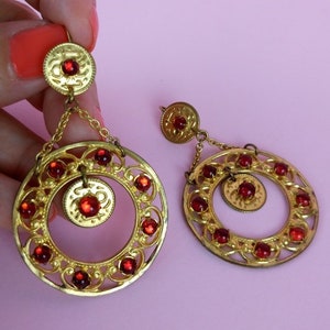 Vintage 50s large hoop earrings/gold tone red glass earrings/boho ethnic style earrings