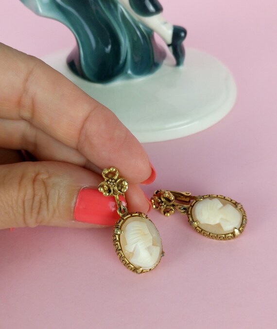 Florenza store earrings vintage