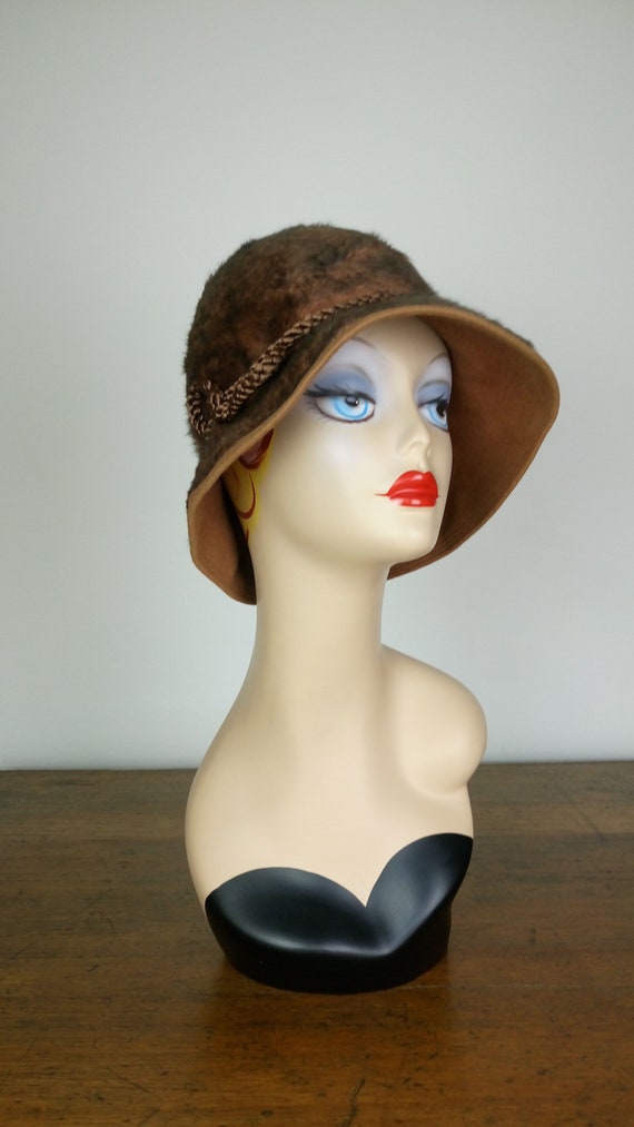 Vintage 60s brown wool bucket hat/cloche winter h… - image 6