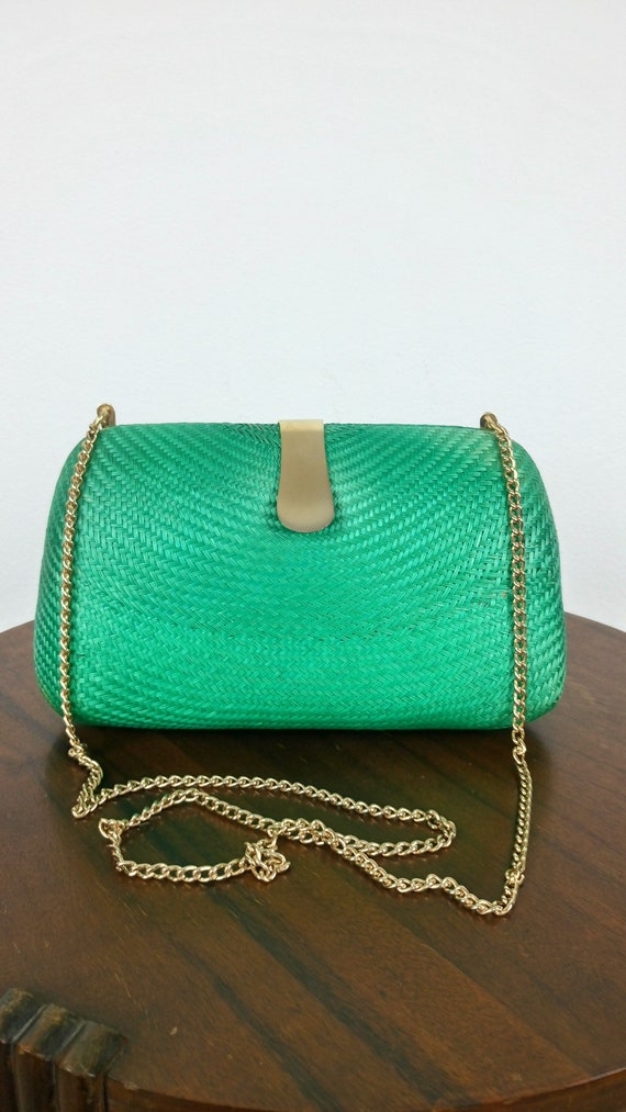 Vintage 60s green raffia crossbody straw bag