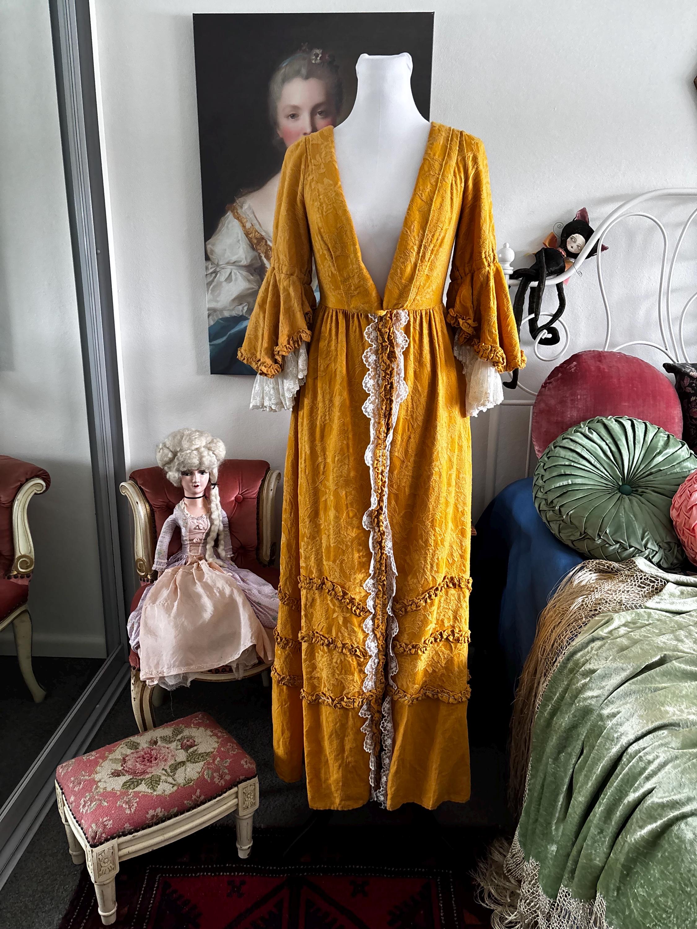 Mustard Yellow Robe Rococo Style Mustard Yellow Cotton and White Lace Open Robe/period ...