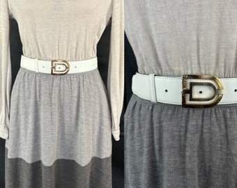 Vintage 70s White Leather and metal buckle belt with internal zipper storage pocket/thick belt/size S/M